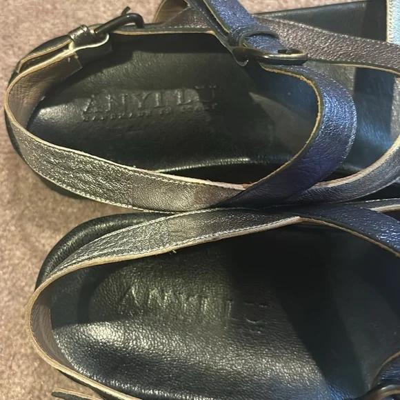 Sandals & Shoes - Picture 2 of 11